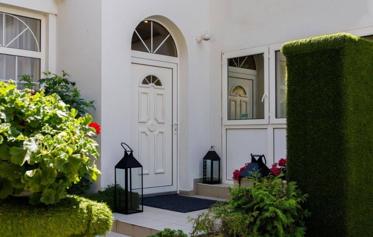 Villa Marina Inn Siofok Exterior photo